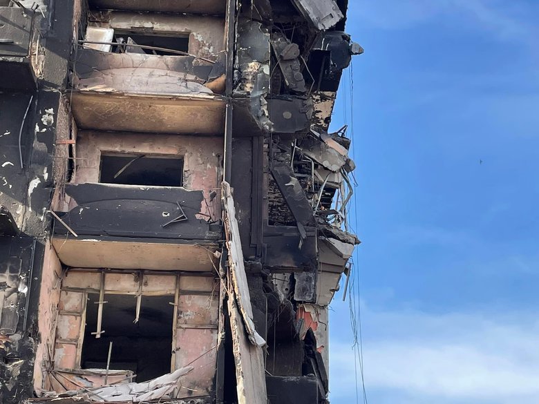 Только из-под завалов двух разбомбленных домов в Бородянке достали 26 тел, - Венедиктова 10