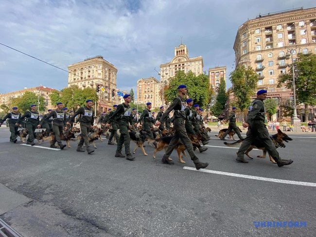Первая репетиция парада войск ко Дню Независимости прошла на Крещатике 04