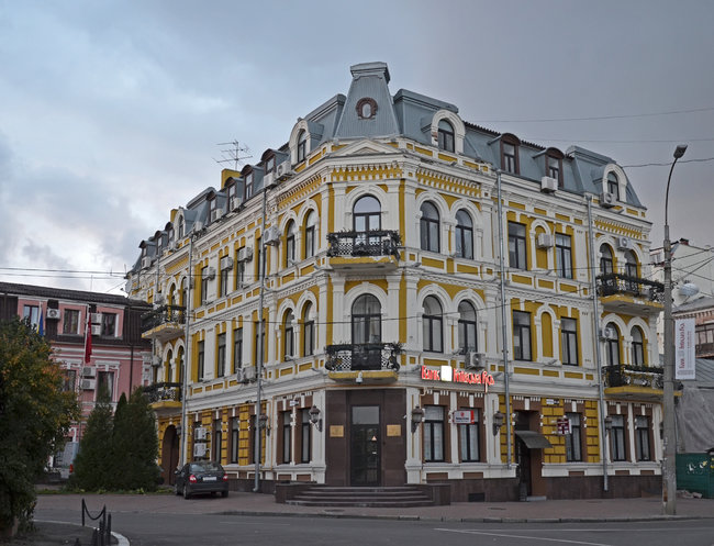 Dragon Capital выкупила столичный офис банка Киевская Русь за 60 миллионов 01