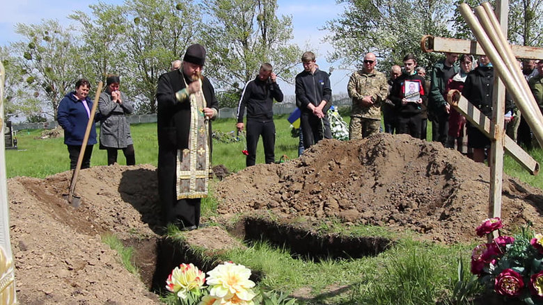 Воїнів 91-го ОПОЗ Андрія та Олександра Козирків, які загинули в бою з російськими окупантами, поховали на Сумщині 14