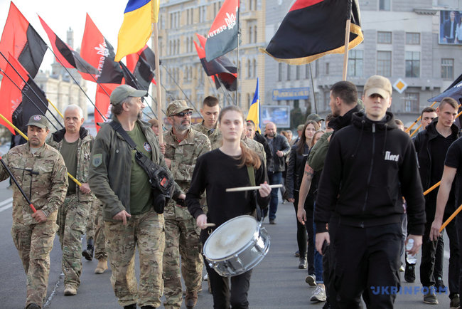 Марш Доблести в честь защитников Украины прошел в Харькове 01