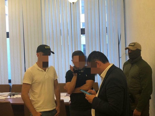 НАБУ задержало чиновника Харьковской ОГА, вымогавшего взятку в 1,32 млн 02