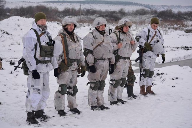 У зоні ООС на Луганщині відбулися навчання екіпажів БМП 46-ї ОДШБр 02