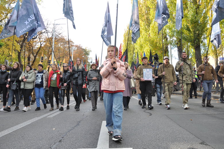 В Киеве прошел марш в честь Дня защитников и защитниц Украины 44