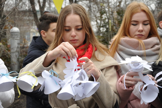 Панихида по Героям Небесной Сотни прошла в центре Киева 18
