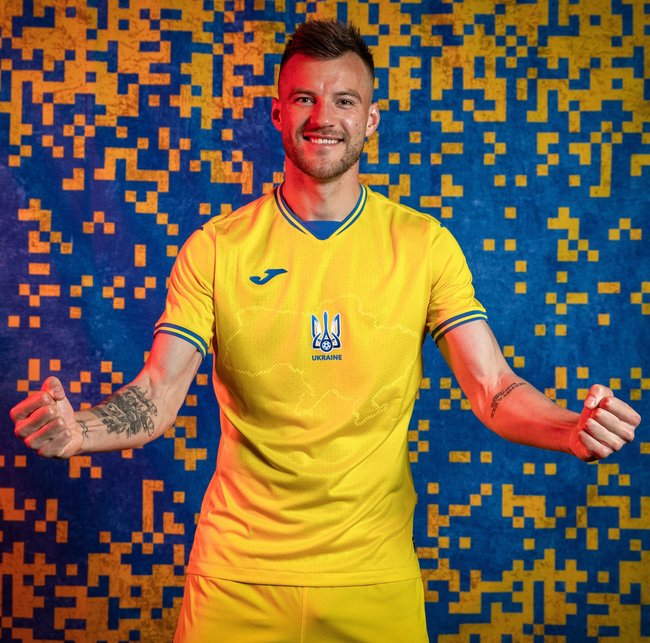 Слава Украине!: Представлена форма сборной на Евро-2020 01