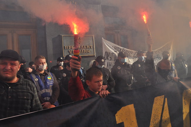 В Киеве завершился Марш УПА: участники передали свои требования в Офис Президента 42