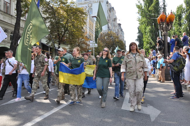 Марш защитников Украины прошел в центре Киева 79