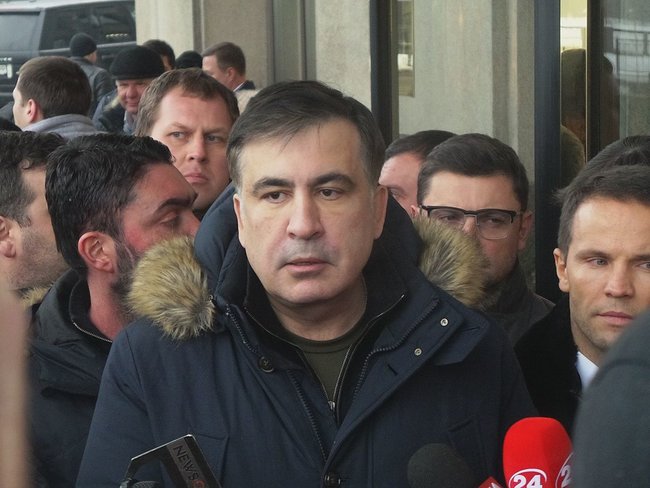 Депортация Саакашвили: виртуальный успех Порошенко, электоральный успех оппозиции, позор для страны 04