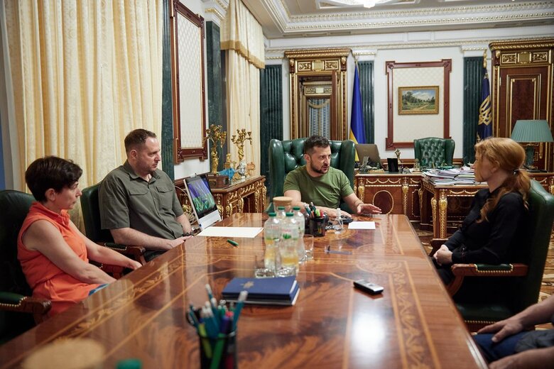 Президент Зеленський зустрівся з черговою голлівудською актрисою та обговорив ситуацію в Україні 04