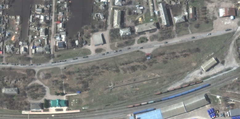 12-кілометрова колона російської техніки зафіксована на сході від Харкова, - CNN 02