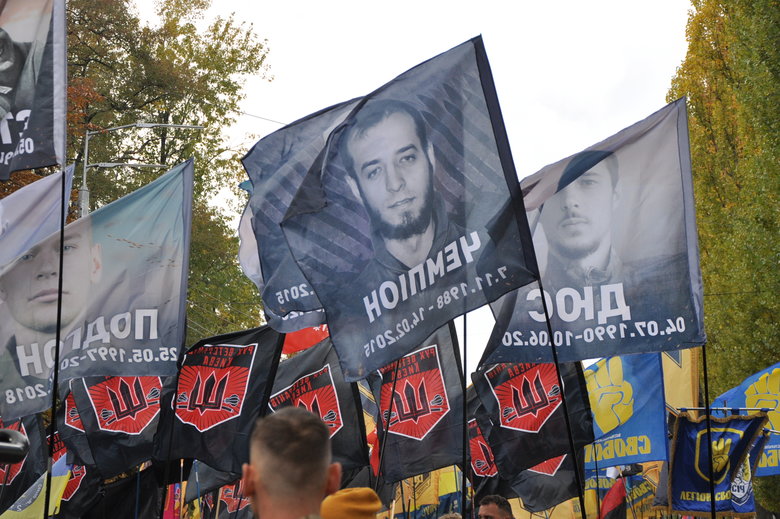 В Киеве прошел марш в честь Дня защитников и защитниц Украины 42