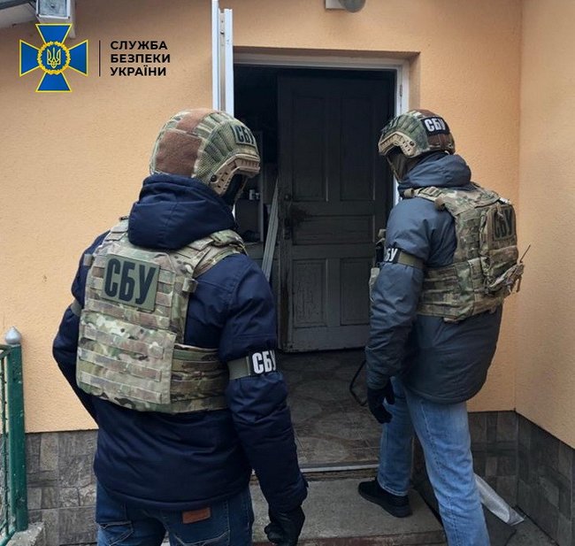 СБУ ликвидировала на Львовщине причастную к ряду резонансных преступлений банду, которую координировал вор в законе 03