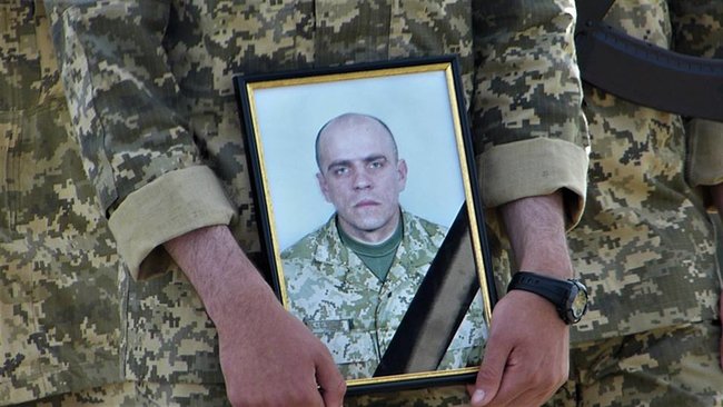 Прощання з командиром розвідвзводу 92-ї ОМБр Костянтином Грановим відбулось у Харкові 01