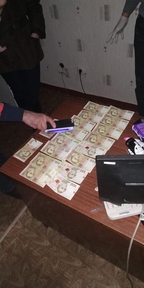 Групу чиновників-хабарників затримала на Донбасі військова прокуратура, - штаб ООС 02