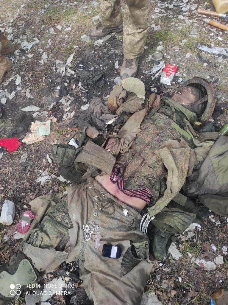 Обїдені собаками російські окупанти, яких знищили воїни 72-ї бригади у боях за Мощун на Київщині 02
