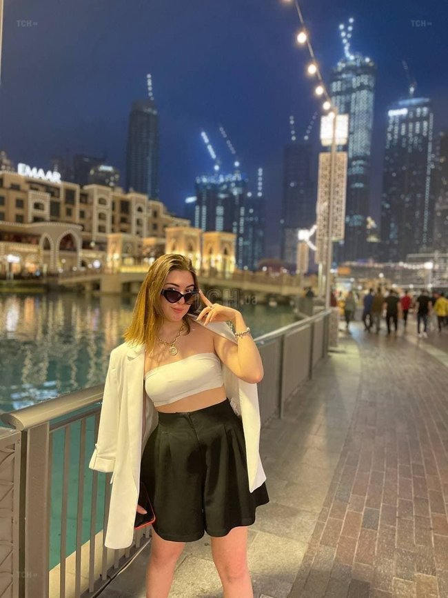 Яхта, сноубординг на песке и отель за $3 тыс.: дочь главаря ДНР Пушилина отдохнула на элитном курорте в Дубае 05