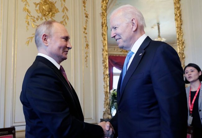 Байден и Путин проводят встречу в Женеве: Переговоры в узком составе завершены, продлились почти 2 часа 08