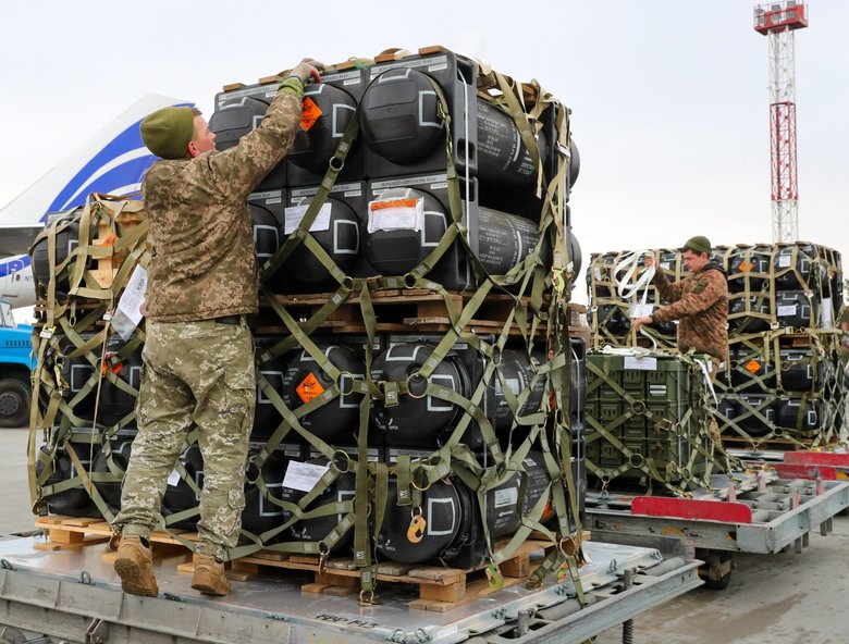 Украина получила уже 15 авиарейсов с военной помощью, будет еще больше, – посольство США 02