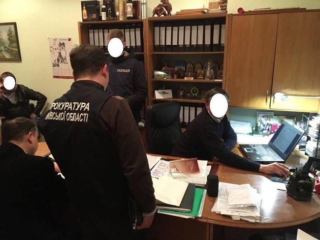 На взятке в 15 тыс. долларов пойман арбитражный управляющий на Киевщине 03